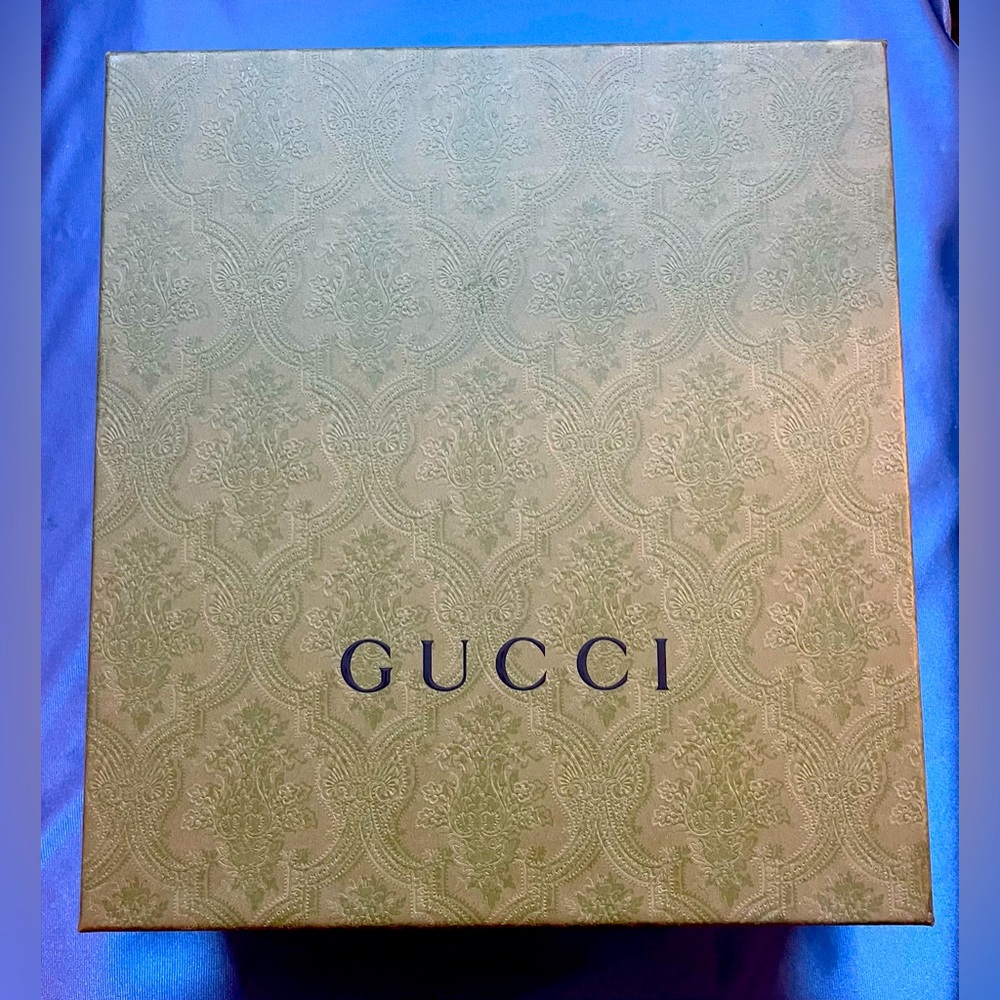 NEW!! AUTHENTIC SHOE BOX AND SHOE BAGS PLUS MISC..,
